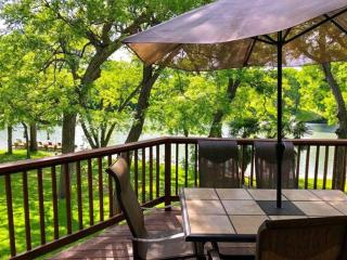 The River Haven - Sleeps 32 - on Guadalupe River - Seguin - 5