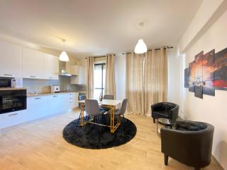 Urban Nest Skyline Retreat Rooms - 3