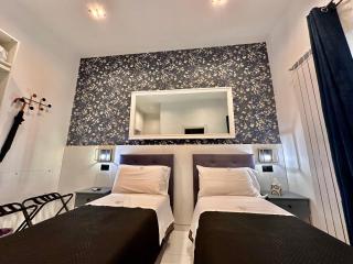 Elegance Rooms Spaccanapoli - Napels - 2