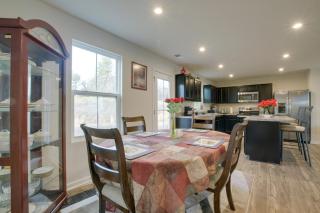 9 Mi to Duke University Spacious Home with Yard! - 3