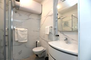 DR Apartments with Free Private Parking - 1