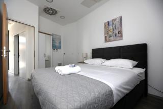 DR Apartments with Free Private Parking - 3