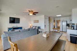 Beachfront Murrells Inlet Home - Walk to Pier! - Myrtle Beach - 3