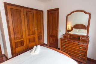 Disfruta de Melide en este amplio apartamento - 9