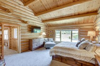 Remote Idaho Mountain Lodge with River Access! - Challis - 1