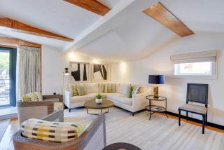 New Green Pineapple Palloza - Bright & Modern on Duval - Key West - 8