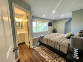 Luxury Willowbrook Getaway - 3