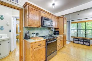 Lake-View Home with Deck and Gas Grill in Bernice! - 3