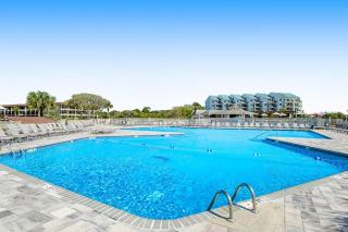 242A HHB&T - Escape to coastal paradise! Enjoy Direct Beach Access, Poolside Lounging, Tennis & Gym - 5