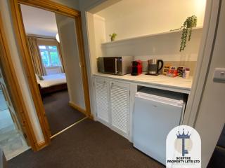 Beautiful Self-contained Cottage - Ickenham - 8