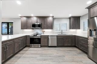 Direct Oceanfront Corner Condo, No-Drive New Smyrna Beach, Large Southern Facing Balcony - 7