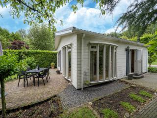 Beautiful holiday home with terrace - - 9