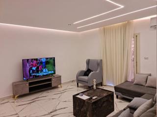 Luxury hotel apartment front of citystars - Cairo - 7