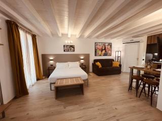 5 Terre Hub Suite 1 - 8