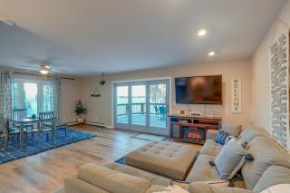 Lakefront Fairbanks Home with Private Beach! - Fairbanks - 7