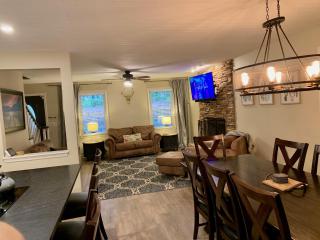 Crystal Blue Lake House on Lanier Waterfront with Private Dock - 1