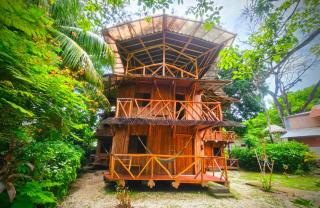 Don Jon's Surf and Yoga Lodge - Santa Teresa Beach - 0