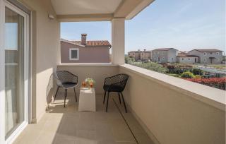 4 Bedroom Lovely Home In Krancici - Babići - 8