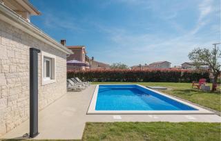 4 Bedroom Lovely Home In Krancici - Babići - 3