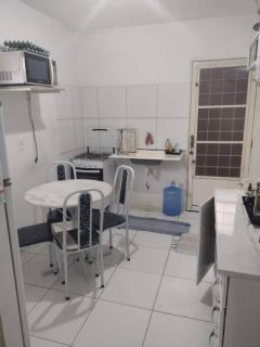 Casa com garagem, próxima ao relógio das flores - 7