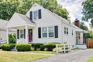Spacious 4BR Home with Cozy Vibes in Louisville - Louisville - 9