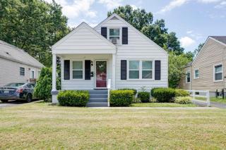 Spacious 4BR Home with Cozy Vibes in Louisville - Louisville - 8