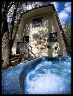 Welcome to The Sugar Shack - a couples retreat! - 6
