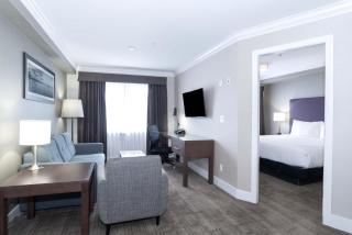 Sandman Hotel and Suites Abbotsford - 2