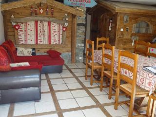 Location Les Gets : Spacieux 4 pièces pour 9 pers, proche centre, parking privé, terrasse ensoleillée - FR-1-802-33 - Les Gets - 8