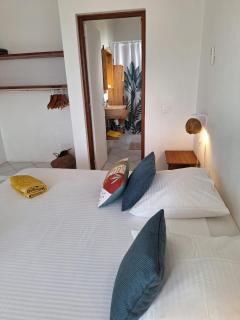 ROCHES PERCEES *** - 1