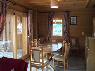 Chalet familial aux Gets, 8 pers, 150m des pistes, 4 chambres, 4 SDB, terrasse sud, proche lac - FR-1-802-71 - 8