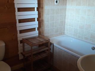 Chalet familial aux Gets, 8 pers, 150m des pistes, 4 chambres, 4 SDB, terrasse sud, proche lac - FR-1-802-71 - Les Gets - 2