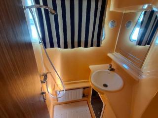 Séjour vintage à bord d'une péniche à Chenillé-Champteussé, 8-10 pers, grand espace extérieur - API-1-46-12 - 1