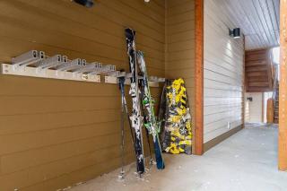 Snowy Creek Chalet - 6