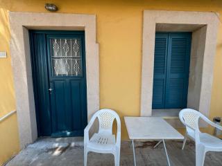Thomaidou House - Heart of Aegina Town - Città di Egina - 9