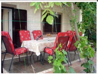 Apartment Bungalo with garden and private park place max 6 persons - Seget Vranjica - 2