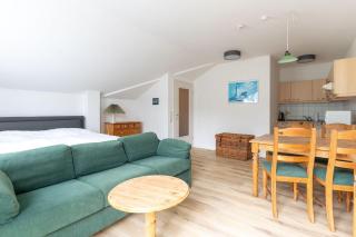 Fewo-19-Residenz-Duenenstrasse-in-Binz-Balkon-Strandnah-mit-TG-Stellplatz-1-Raum-Apartment - 7
