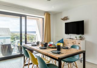Bay Retreat - W11 - 4