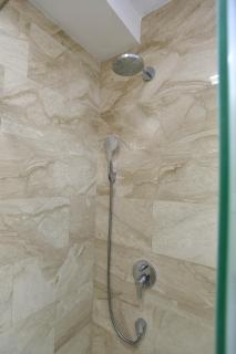 Luxury apartment with 2 rooms in hotel Tre canne - Budva - 4