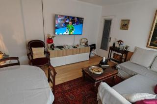 T2 meublé 1 er étage dans un quartier calme à PARIS 17 - 9