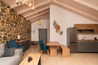 LITHOS SUITES - 8