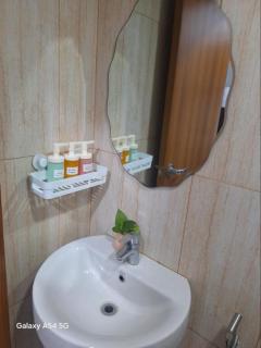 8 Adriatico - Manila - 5