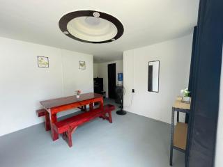 A 2-BR house in General Luna with Fast WiFi - Catangnan - 0