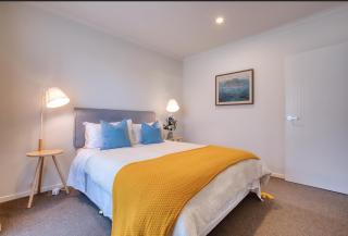 Cozy Retreat on Serene Street - Hamilton - 3