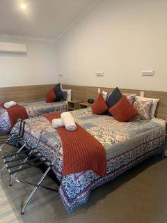 Merriwa Golden Fleece Motor Inn & Lodge incorporating Merriwa Motor Inn & Motel - Merriwa - 7
