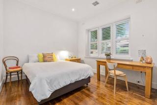Historic 5 bedroom home with heated pool - Melbourne - 5
