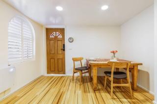Historic 5 bedroom home with heated pool - Melbourne - 1