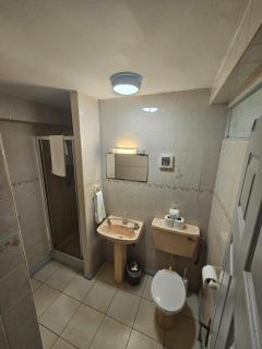 5 Newcastle Court Galway - 3