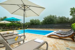 Villa Ka near NP Krka waterfalls - Oklaj - 1