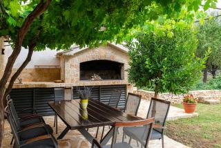 Villa Ka near NP Krka waterfalls - Oklaj - 5